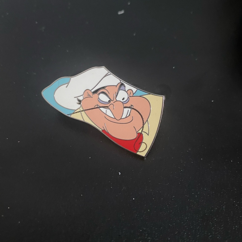 Disney Little Mermaid Mystery Pin – Chef Louis